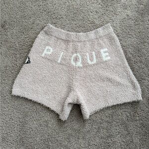 Gelato Pique X peanuts snoopy lounge shorts, made of plush, fluffy fabric OSFM
